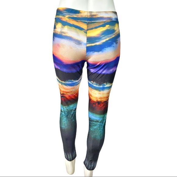 American Eagle Outfitters High Rise Mountain Sunset Leggings - Picture 5 of 8